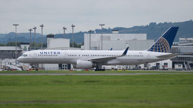 Të dehur në kabinën e avionit, arrestohen dy pilotët para fluturimit avion