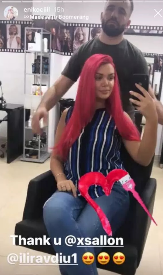 Eni Koçi heq dorë nga ngjyra bionde, ja si do e shohim tani 2 eni kuqe