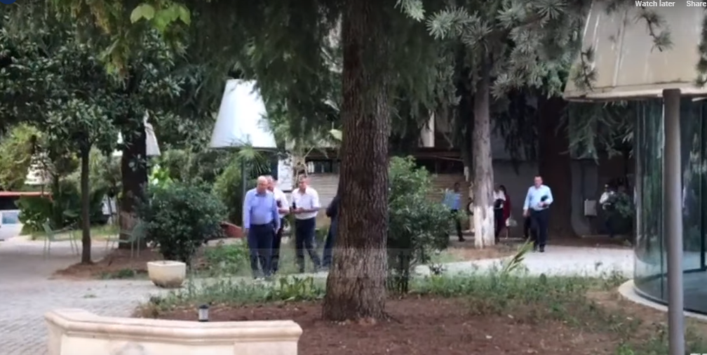Video / Rama “dush të ftohtë” drejtorëve të Shkodrës. Pakënaqësi të thellë për mënyrën e drejtimit të institucioneve kryesia