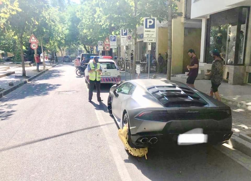 lamborgini 1