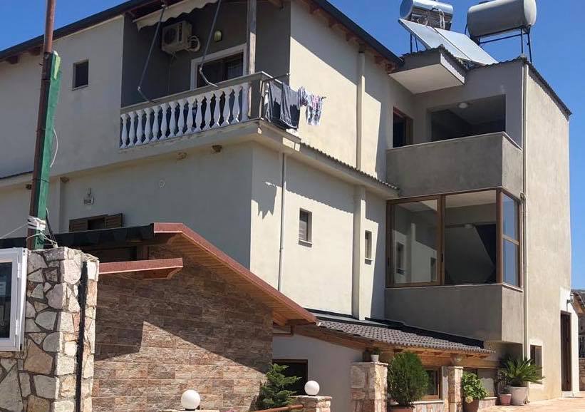 Bllokohen hotele e shtëpi me pamje nga deti në Sarandë, Rama: S'kishin paguar detyrimet 10 sarande 10