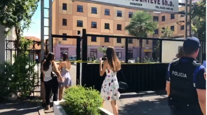 Video/“Skenë krimi”, rrethohet vendi i konstituimit të Këshillit Bashkiak… shkoder