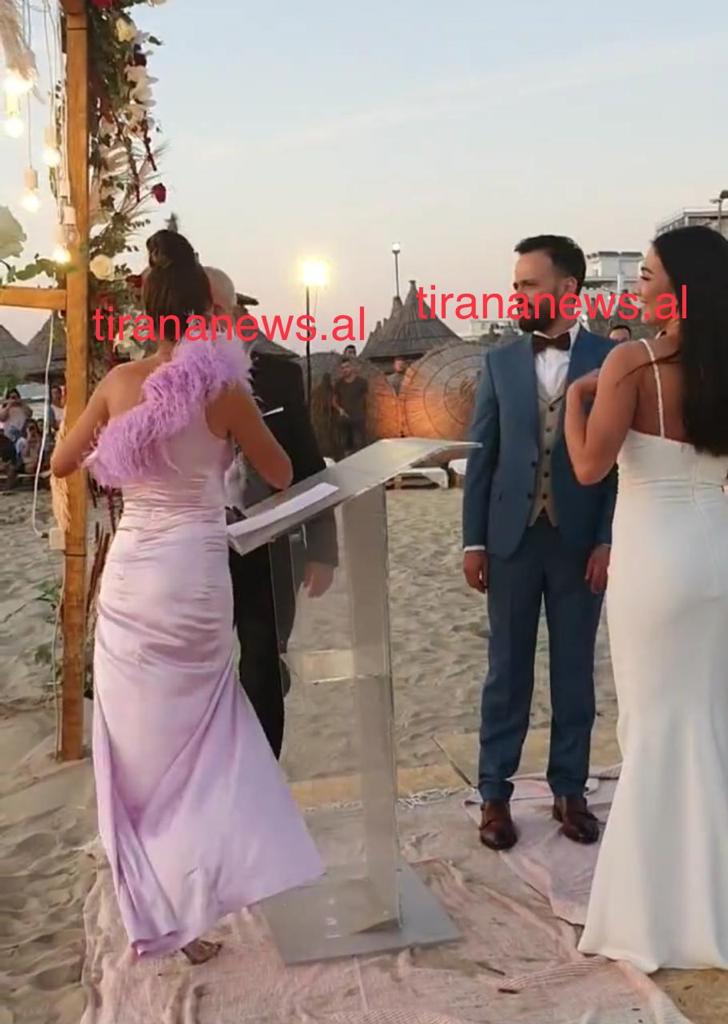 Ekskluzive/ Elvana Gjata celebron Jonida Vokshin me Besnik Krapin(fotot) 3 Jonida Vokshi 3 1