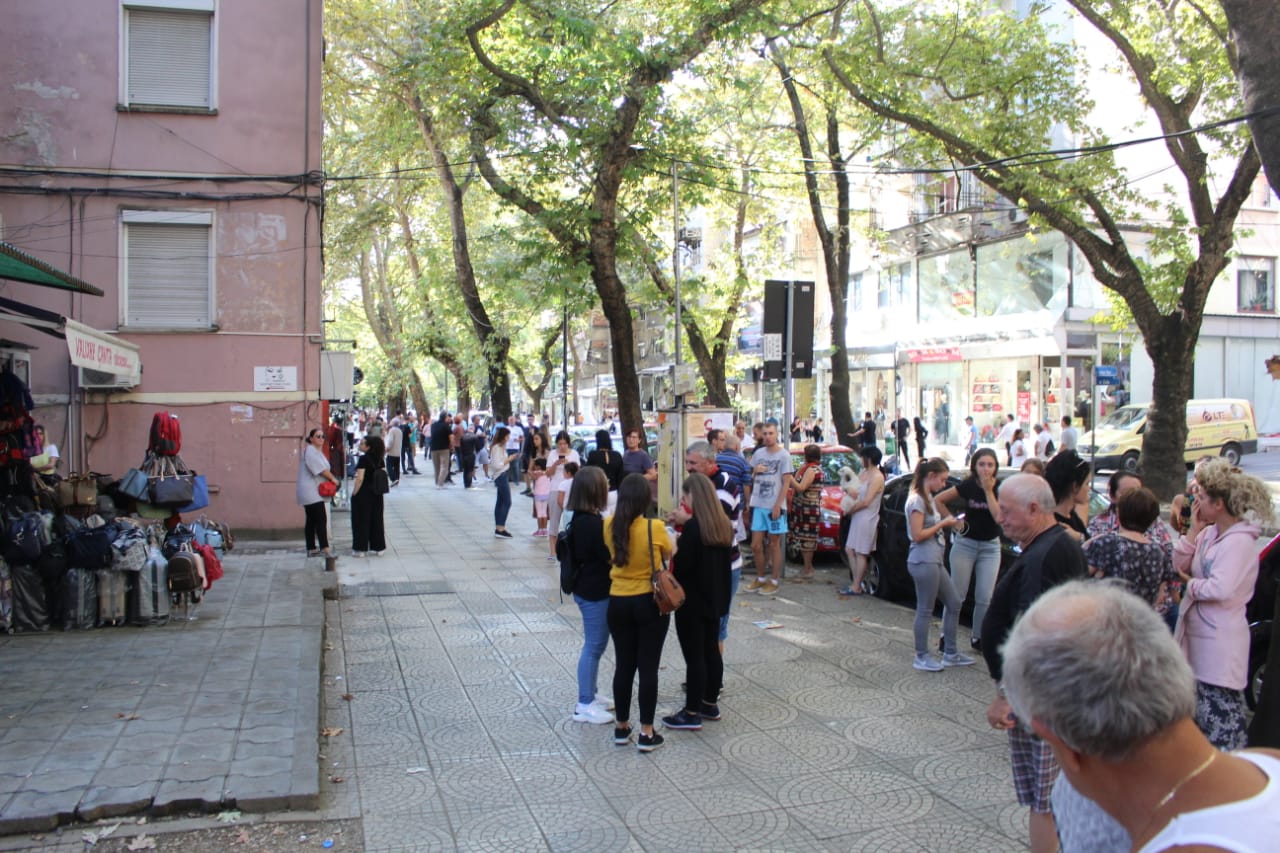 Qytetaret termeti Tirana 11