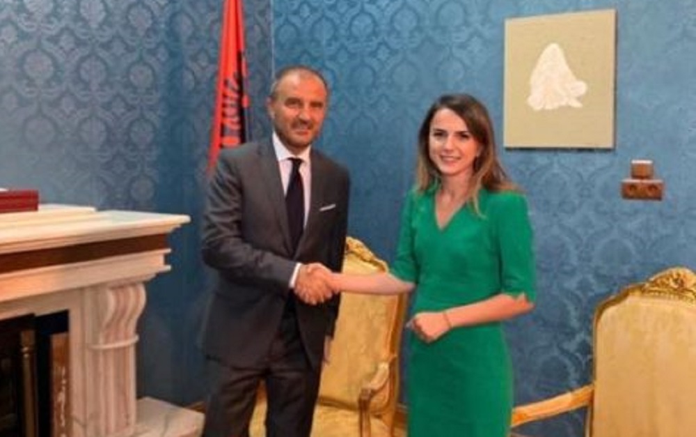 Hajdari takim me ambasadorin e BE, zbardhen 2 pikat kyçe që diskutuan ambasadorja 477x450 1