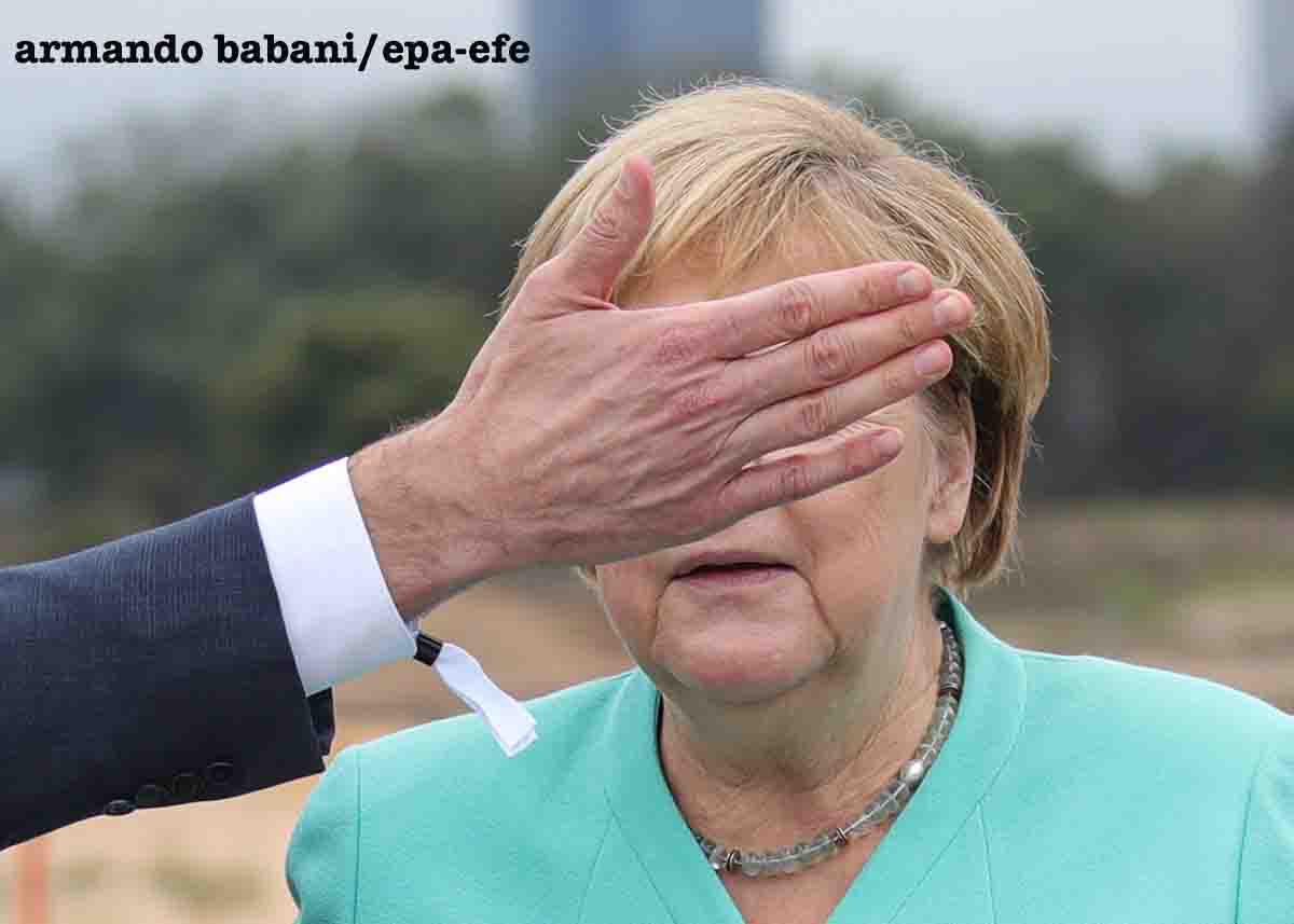 Fotografi shqiptarë i bën “gjëmën”, Merkel në një foto si asnjëherë më parë. babani