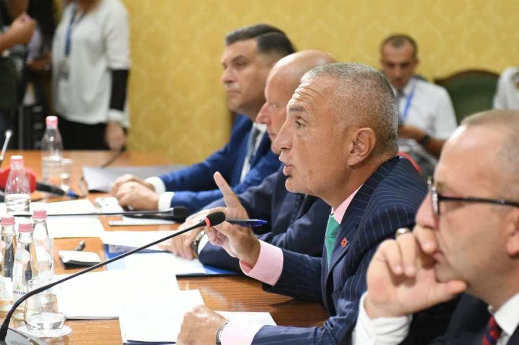 Meta i përgjigjet Ulsi Manjës: Pse anulova datën e zgjedhjeve, 13 tetori për të mbyllur këtë kapitull meta komision4