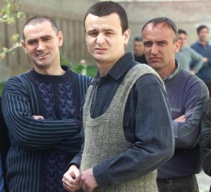 Foto të rralla...ndryshimi i Albin Kurtit në vite 'i pabesueshëm' 15 1570469926 kurti16