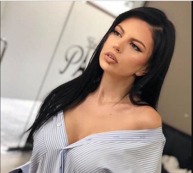 Vendet më të çuditshme ku VIP-at shqiptar kanë bërë dashuri 3 640 0 5da75ffa2fa92