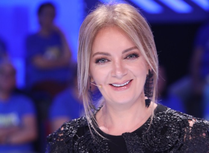 Iris Luarasi tregon se cilët personazhe të njohur kanë mbetur në klase në lëndën e saj 7D81971B E76A 493A 9B41 ED44C0FAD8D3