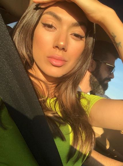 Të gjithë e kemi një foto si kjo, por Elvana Gjata “guxoi” ta postoi edhe duket e lezeçme! 2 Elvana 2