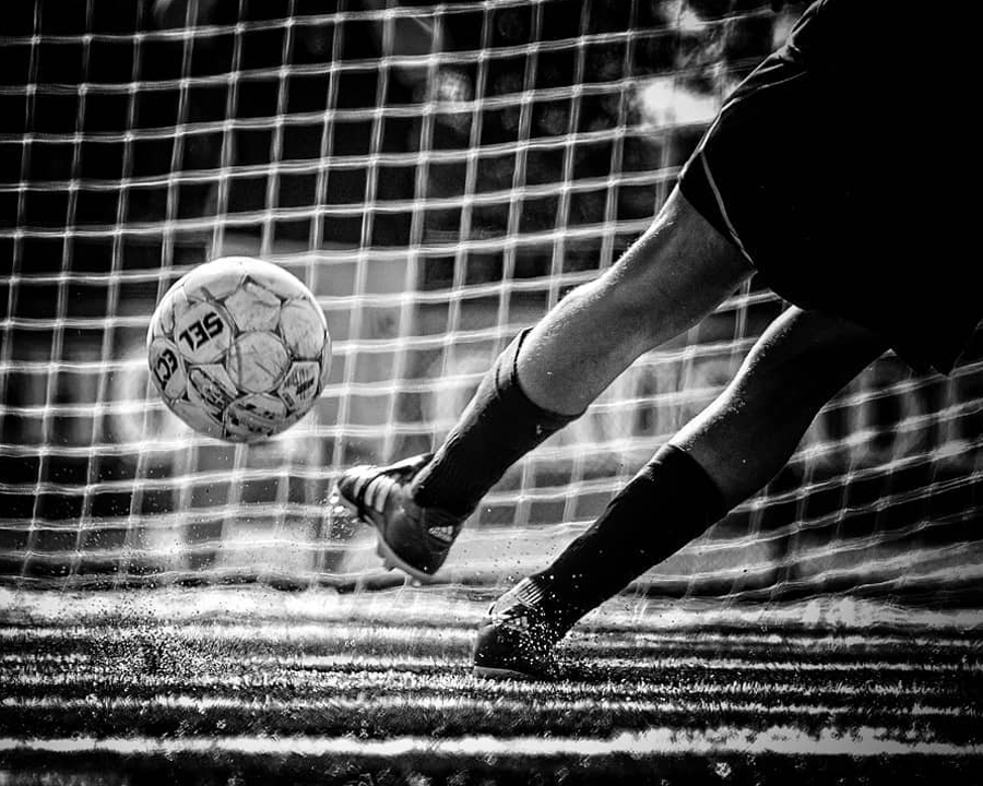 Rrëzohet nga kati i gjashtë, ndahet nga jeta futbollisti i njohur JACKIE ANDRESS SCORE 50