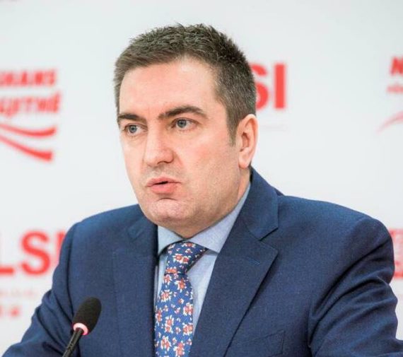 Luan Rama: Vendi në krizë të rëndë, duhet dialog mes palëve Luan Rama