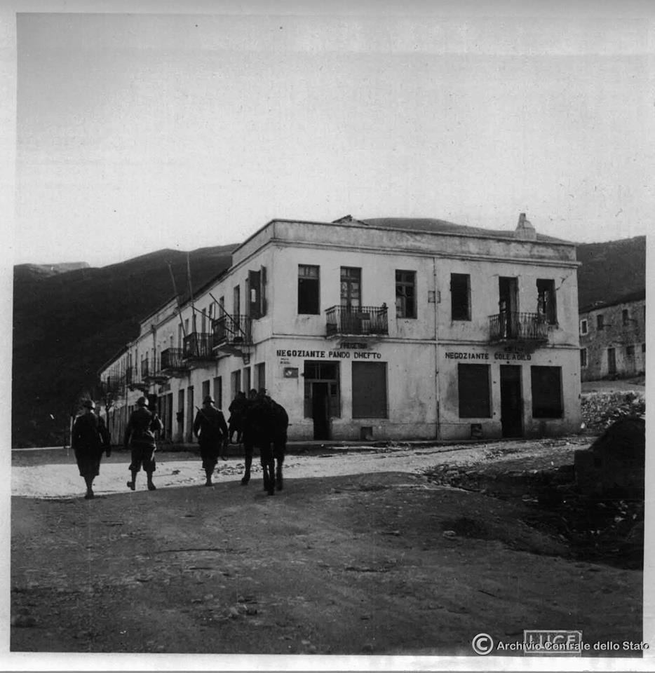 Fotot e rralla nga lufta italo-greke në tokën shqiptare, thirrja për të marshuar drejt Tiranës 4 Lufta italo greke 4