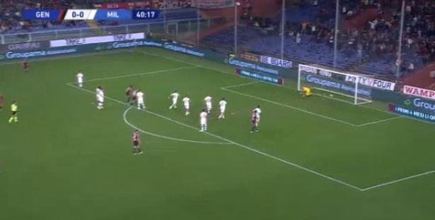 Mund të quhet gafa e viti dhe i ndodh portierit të Milanit, pëson gol nga 35 metra lartësi 3 Milani 2