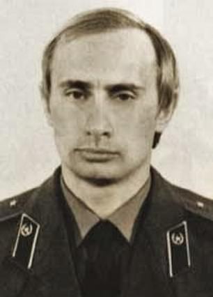 “Punonjës i disiplinuar”, Publikohen dosjet që zbulojnë se si Putin vlerësohej kur hyri në KGB 5 Vladimir Putin 5