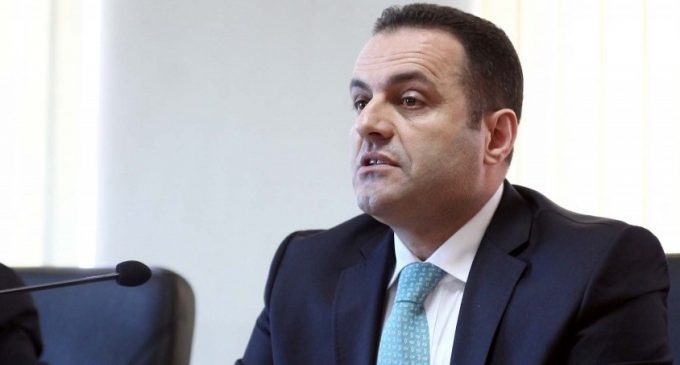 Mbesa e Adriatik Llallës e pandehur për ‘Mashtrim’, kërkonte 2000-3500 euro për një nder në prokurori adriatik llalla