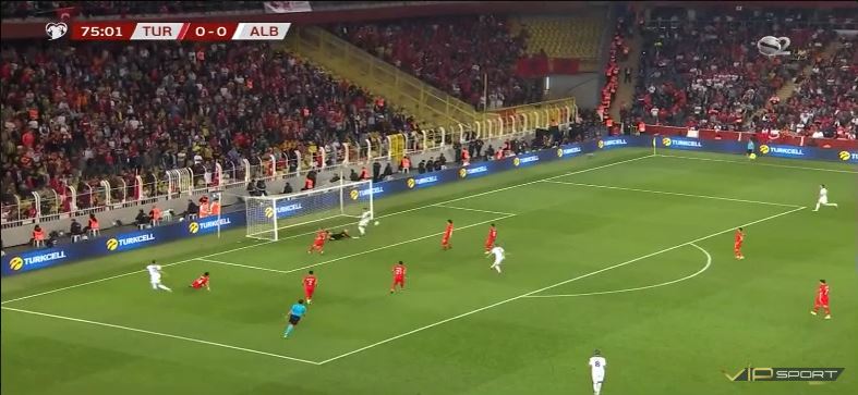E pabesueshme, Strakosha i dhuron golin e fitores turqve në minutën e fundit manaj