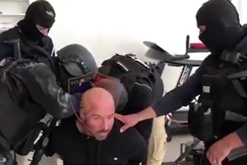VIDEO- Momenti i arrestimit të Tesi Bashos në Selenicë, tentoi t’i ikte policisë tesi basho arrestimi