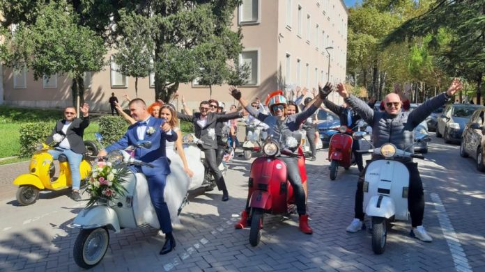 Dasëm para Kryeministrisë, Rama publikon mesazhin e qytetarit 2 vespa