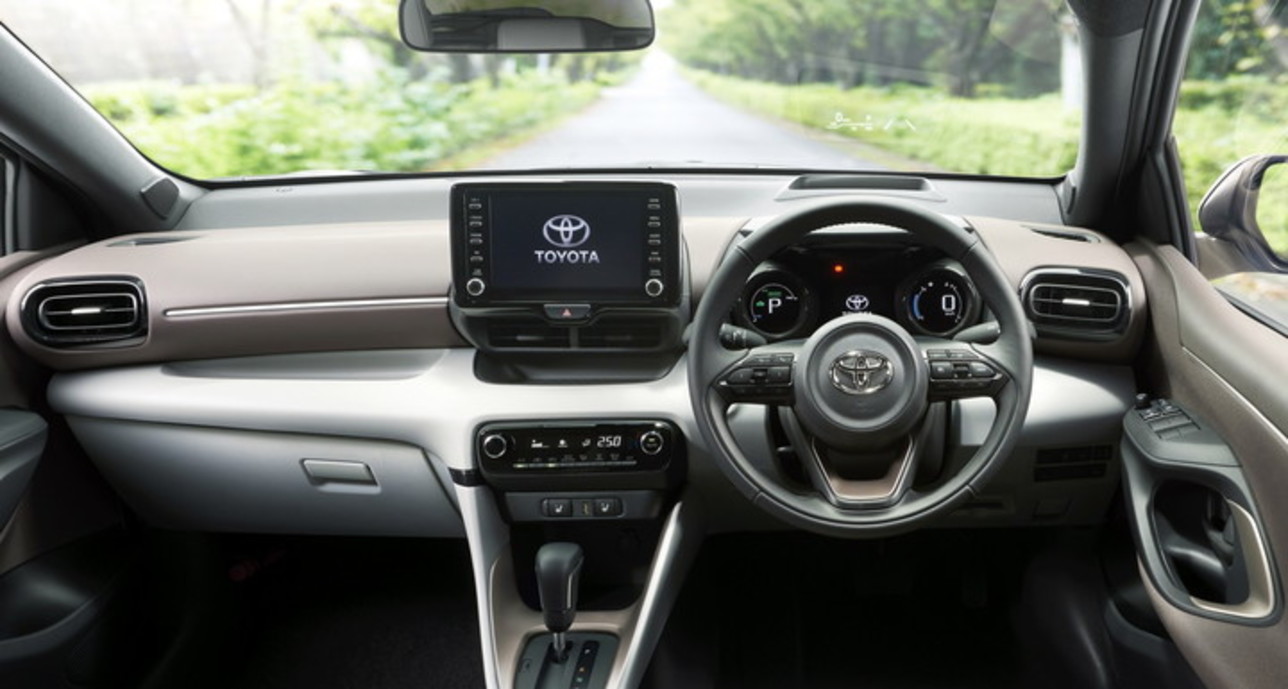 yaris2
