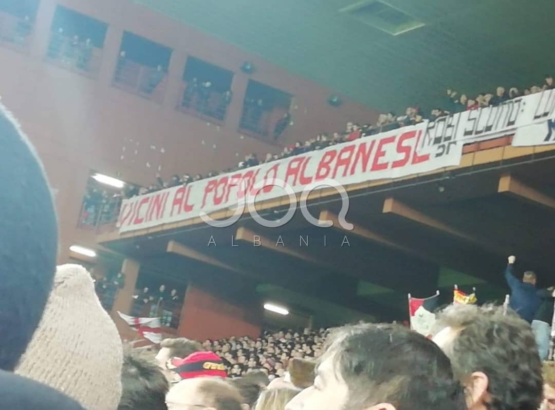 “Pranë popullit shqiptar”, tifozët italianë shprehin solidarizimin me Shqipërinë nga stadiumet 1 77402491 10157274361378371 7331947763447365632 o