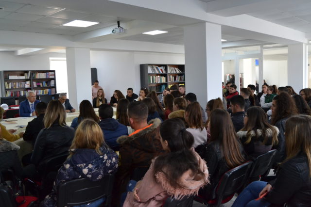 “Ëndrrat janë falas, për realizimin e tyre duhet shumë punë”/ Kreu i KQZ mesazh për të rinjtë DSC 0021
