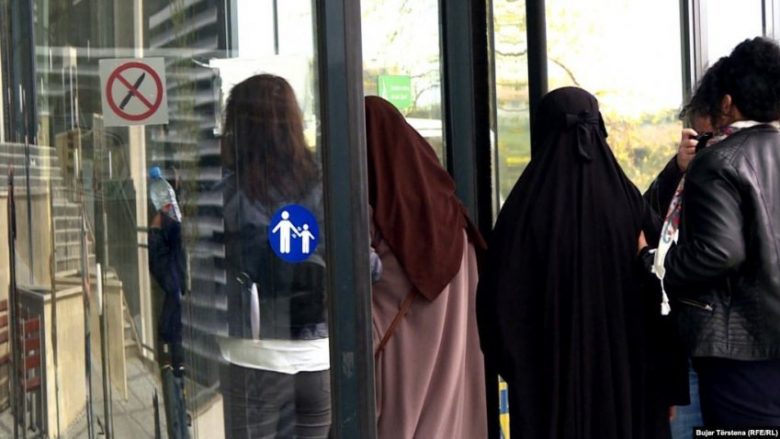 Ja sa paguheshin nga ISIS burrat dhe gratë e kthyer nga Siria Grate iis