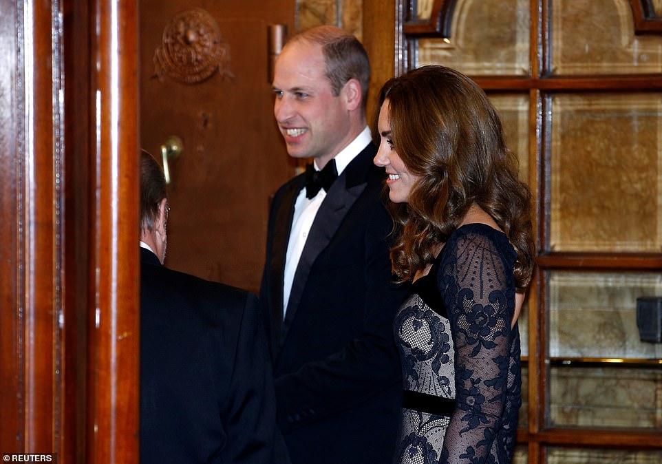 Fotot/ Kate Middleton rrëmben të gjithë vëmendjen në eventin mbretëror! 1 KATE 3