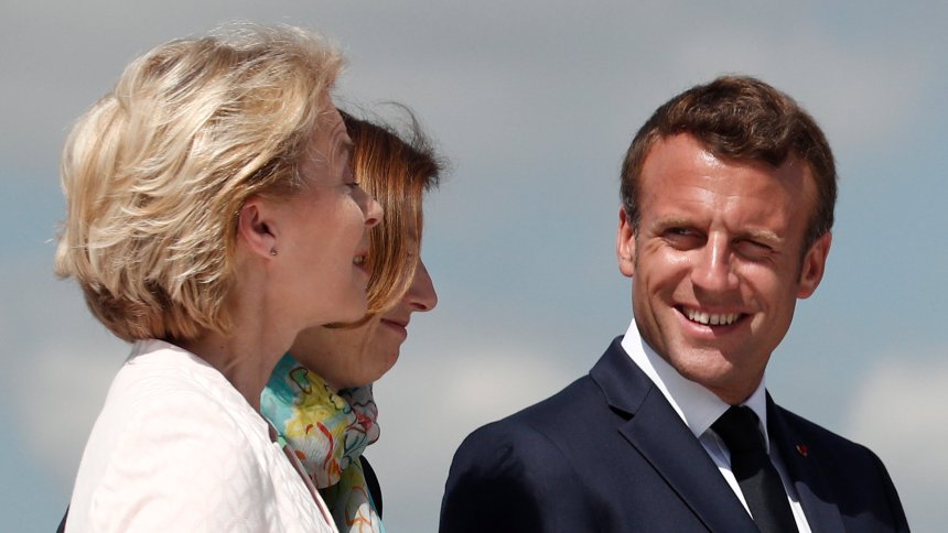 Presidentja e KE akuza Macron: I hape dyert Rusisë në Ballkan Ursula von der Leyen