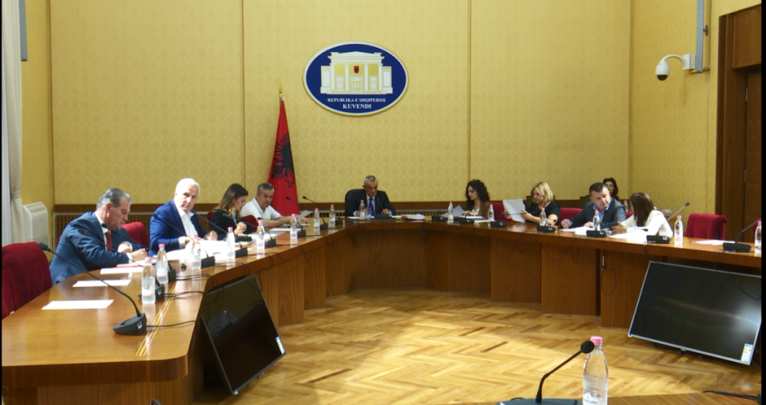 “S’dua ta shoh fytyrën”, zbardhet debati me dyer të mbyllura për Reformën Zgjedhore konference kryetaresh