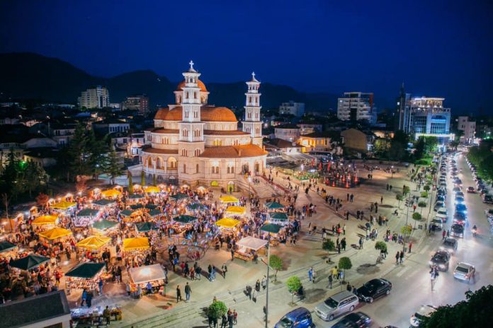 Korça, destinacioni i dytë për udhëtime brenda vendit korpi