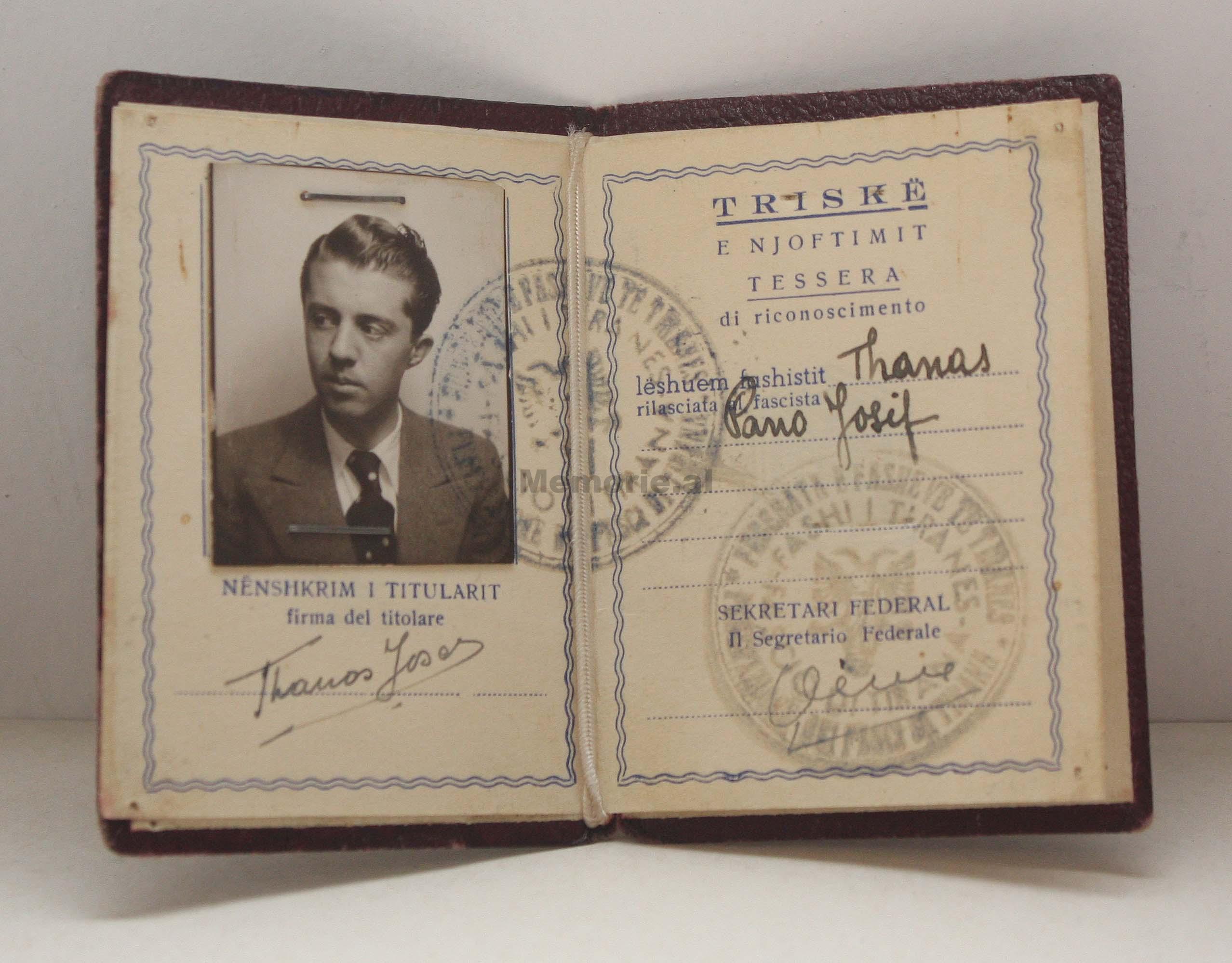 pasaporta e enver hoxha 2