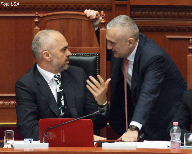 Meta bën paqe me Ramën, i dekreton dy ligje rama dhe meta