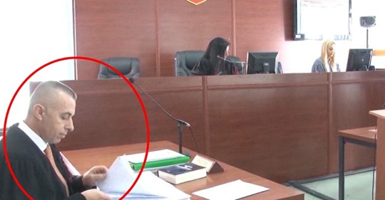 Iu bë atentat në Shkozet, prokurori që ishte me një kriminel në makinë ishte në hetim safe image