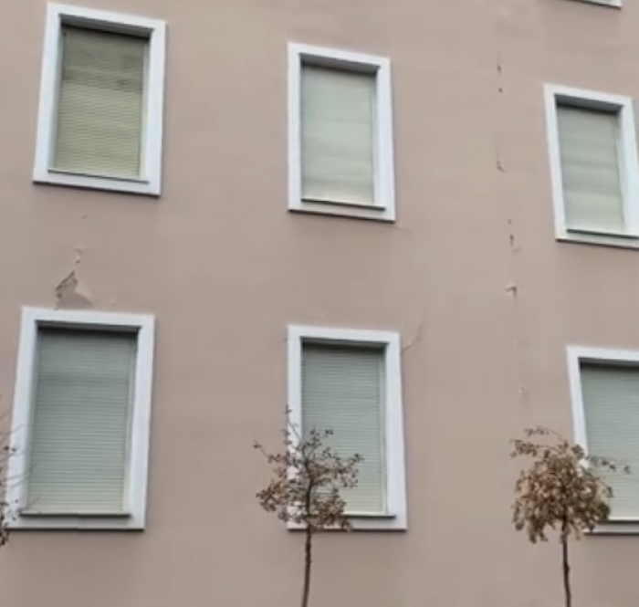 As kryeministria nuk i shpëton pasoja të tërmetit termet