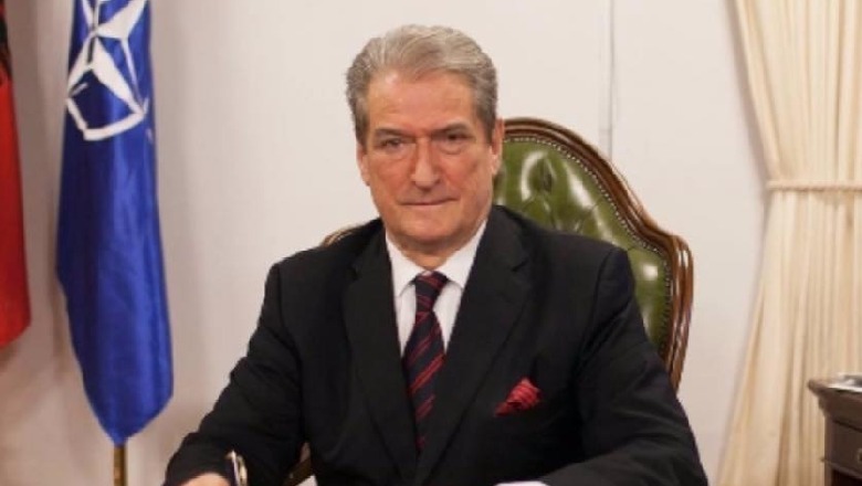Tragjedia e tërmetit/ Berisha: Vrasje shtetërore… 1575635763 berisha