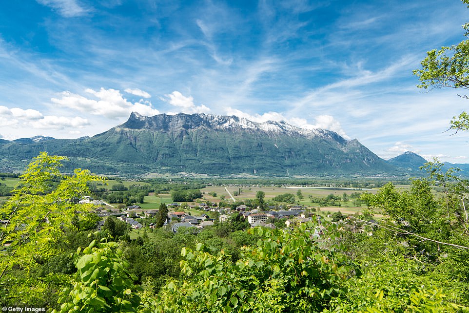 Fotot / Bukuritë “përrallore” të Alpeve 2 22296160 0 image a 64 1576487956006