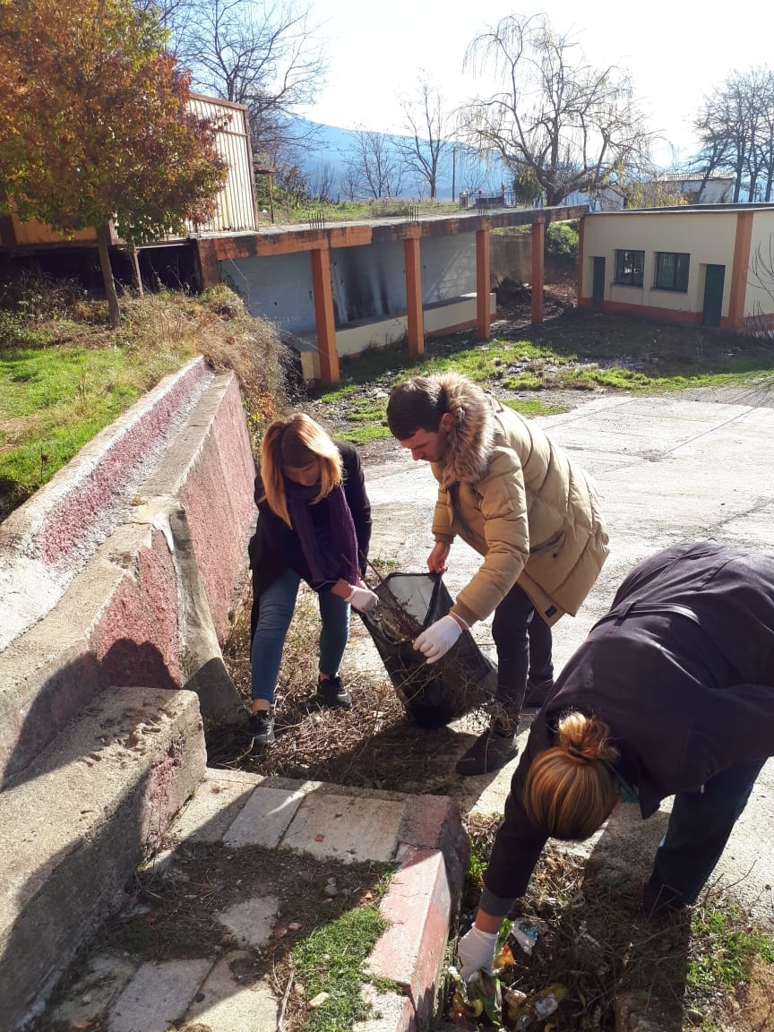 Burrel: Pastrimi kthehet në traditë, çdo të premte të gjithë në terren (Foto) 3 80994214 1437436593086758 1389720175669936128 o