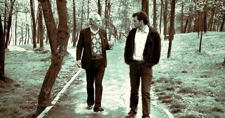 “Kur më vdiq babai, hoqa vëthin”, Rama tregon si e përjetoi dhimbjen nga Parisi Kristaq dhe Edi rama 1980