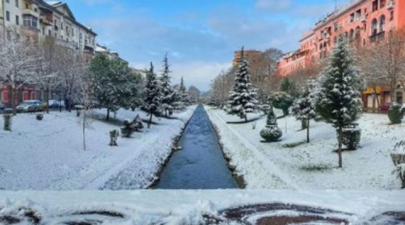Rënie drastike temperaturash, nesër nisin reshjet e borës auto lana debore 1516344750 54168881516347768 1