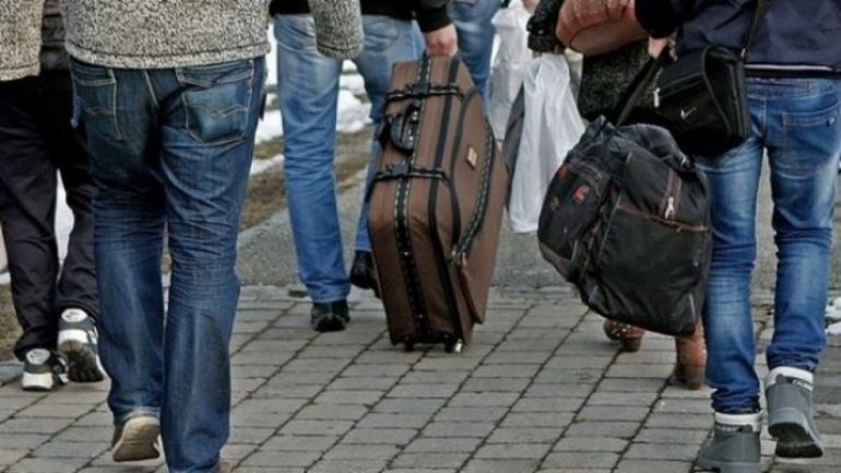 Shifrat alarmante: Emigrantët shqiptarë në Gjermani u trefishuan në 4 vitet e fundit azil 780x439