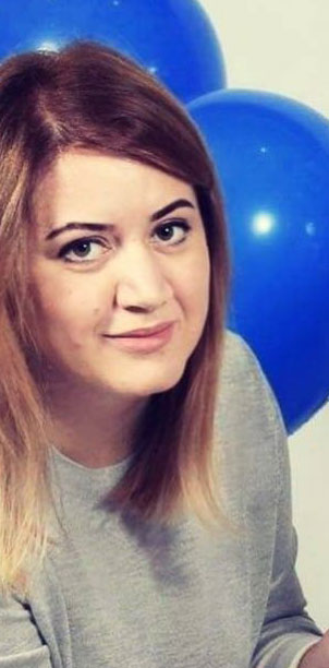 FOTO/ Kjo është sekretarja e kryebashkiakut të Lushnjes, që u plagos nga shpërthimi 1 erisa