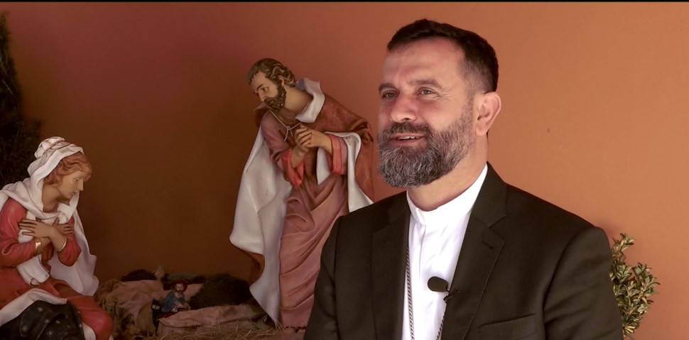 Rrëfimi i rrallë i Dom Gjergj Metës: Në Shqipëri thua çfarë të duash, por nuk dëgjohet fjala gjergj meta