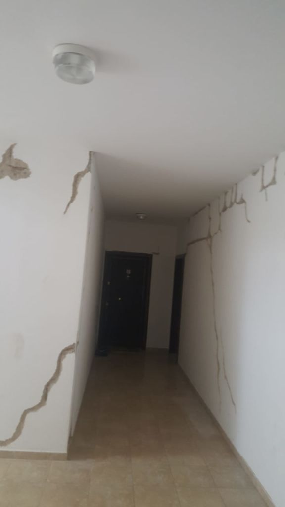 Fotot: Dëmet e tërmetit, në “Astir” çahen “pallatet e reja” 1 molla1