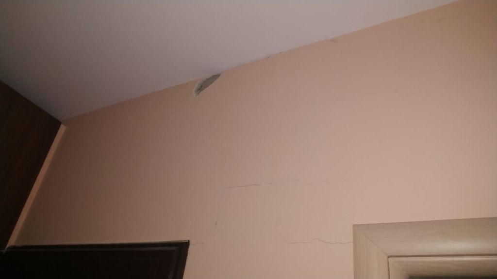 Fotot: Dëmet e tërmetit, në “Astir” çahen “pallatet e reja” 7 molla7