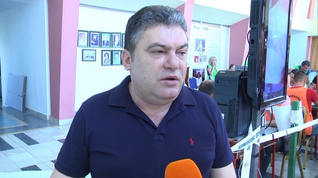 Shpërthim me granatë në Bashkinë e Lushnjes, RENEA dhe FNSH-ja në kërkim të autorit shpethimi