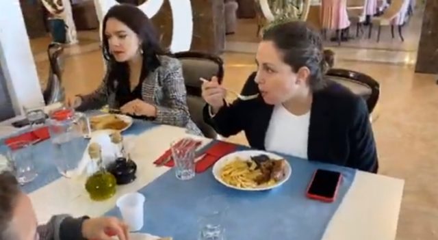 Nga Xhaçka e Spiropali tek Ahmetaj, kush janë ministrat që drekuan me familjet e prekura nga tërmeti spirpali 1