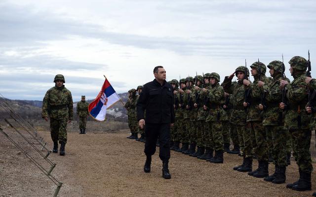 Serbia “ringjall” dy brigadat që bënë krime në Kosovë e Bosnjë vulin serbian army force