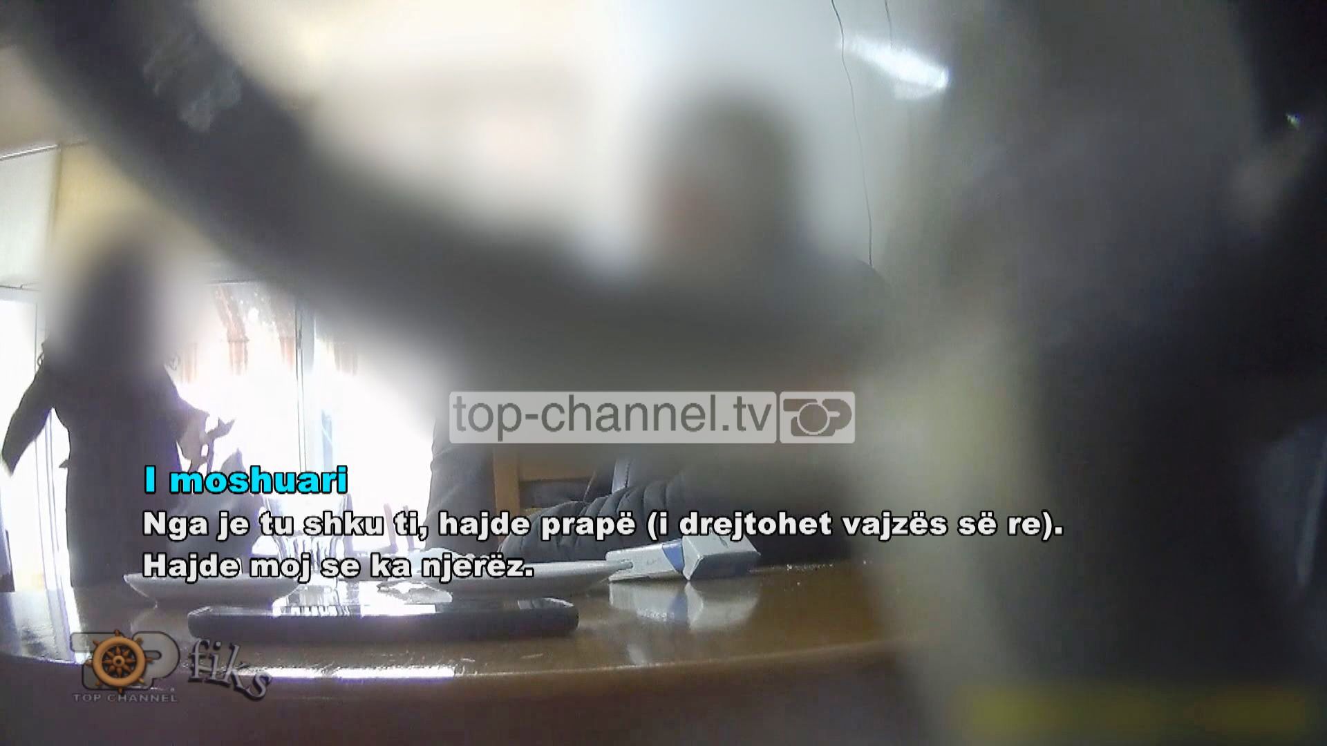 Investigimi / Seks në derën e shkollës, kodet për favore seksuale; dua një respekt… 6 25